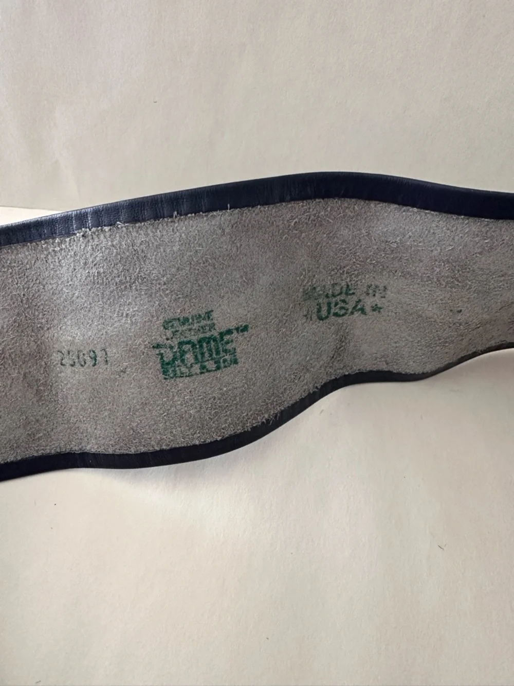 VINTAGE DAME BLUE LEATHER STATEMENT BUCKLE WASIT BELT